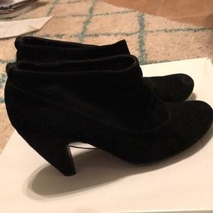 Black Tribeca booties
